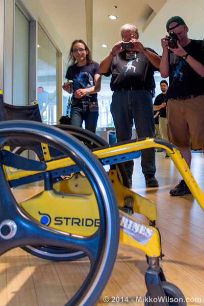 Fans photograph Jake's wheelchair at AvatarMeet 2014